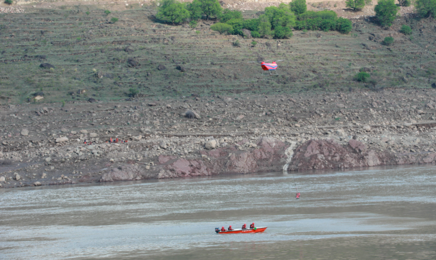 云南森林消防利用大載重?zé)o人機(jī)開展抗洪搶險(xiǎn)聯(lián)合演習(xí)(圖2)