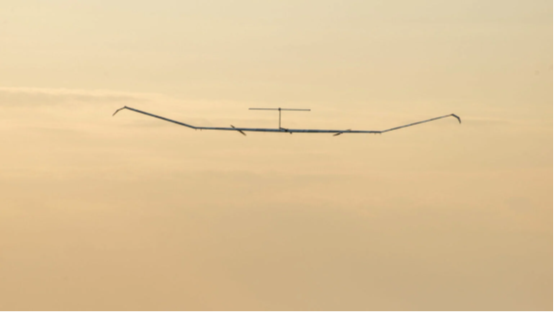 打破續航紀錄 空客太陽能無人機連飛42天(圖2)