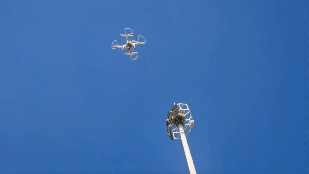 無人機巡檢保障國慶假期電網安全供電(圖1)